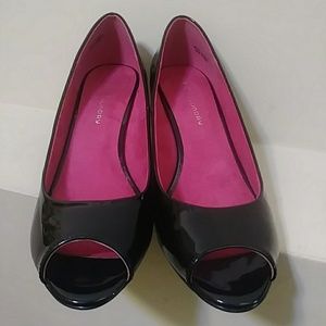 CLBy LAUNDRY Shoes